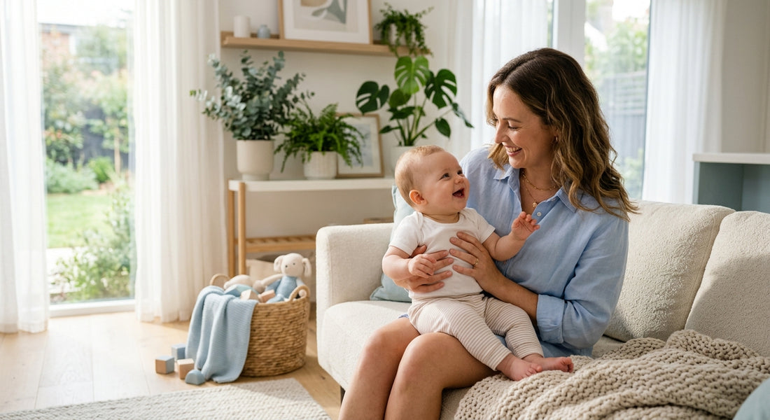 Parent et bébé dans un moment de complicite sécurisée